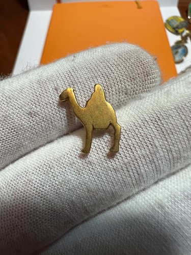 Vintage gold tone small - vintage, camel