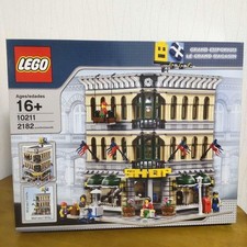 LEGO 10211 Creator Expert Modular Buildings Grand Emporium 2010 Retired Unopened