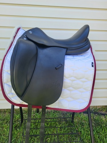 Prestige helen dressage - helen,