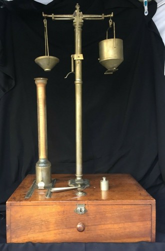 Ancien balance - ancien,