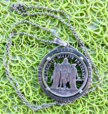 FRANCE 10 Francs 1966 ARGENT   EN MÉDAILLON ÉVIDÉ Avec chaîne Tres bel état