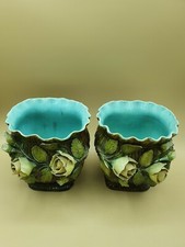 Paire cache pot Barbotines  d Onnaing Nord France Roses  H 16 cm L15