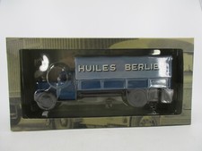 DV11537 IXO ALTAYA 1/43 CAMIONS AUTREFOIS 28 BERLIET GDR 7W HUILES BERLIET 1947