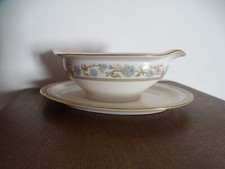 Saucière en porcelaine