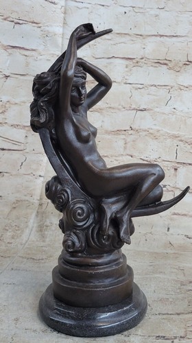 Vintage bronze statue - vintage, roche