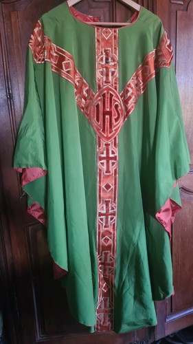 Chasuble verte avec - chasuble,