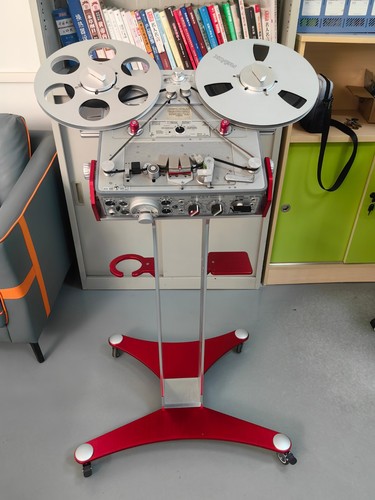 New reel tape - tape, recorder