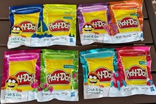 Play-Doh Grab & Go Modeling