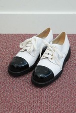 CHANEL Chaussures Oxford