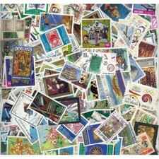 (Lot-Vrac) 500 Timbres du Monde Entier Grand et petit format.