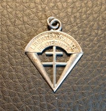 Insigne / Médaille WW2 - FFI Résistance - Croix de Lorraine - Charle De Gaulle