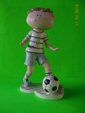 FIGURINE FOOTBALL SUJET RESINE - NEUF   pour  COMMUNION  /  BAPTEME / DECO