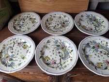 6 assiettes et un plateau en faïence de Gien décor corne d abondance