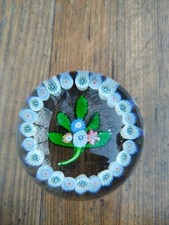 boule presse papier cristal Clichy couronne bouquet 19 ème siècle