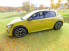 Peugeot E-208 GT jaune agueda