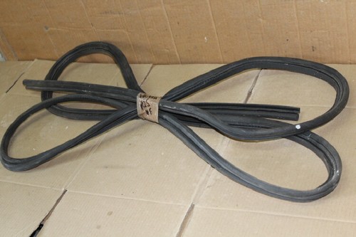 Joint coffre renault 25 - joint,