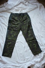 TOPSHOP Pantalon Slim Faux Cuir Noir Damas Lurex Vert Khaki FR 38 Glam Militaire