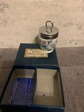 coquetier Royal Worcester egg