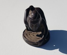 [CURIOSA] Femme à genoux -