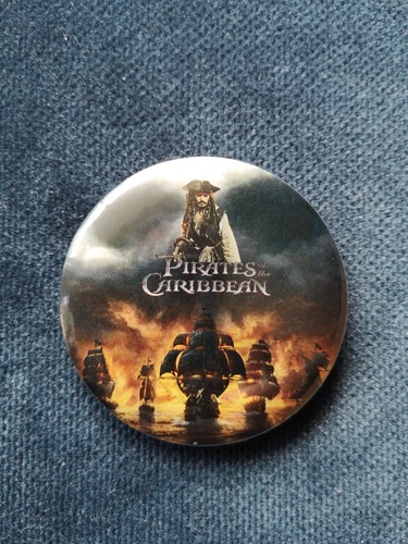 Badge disney pirates - badge, the