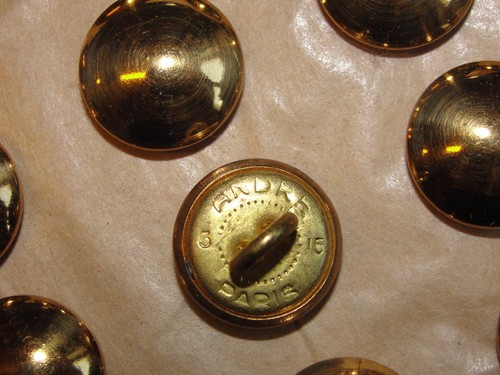 Lot boutons andré - 20,