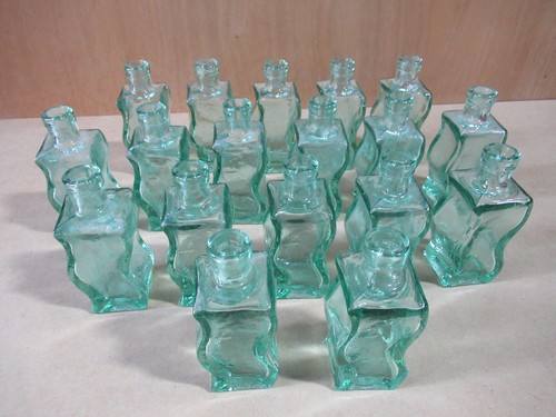 Lot petites bouteilles - lot,