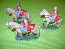 QUIRALU LOT DE 3 CAVALIERS