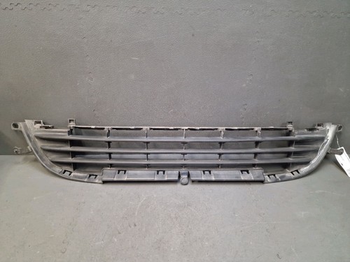 Grille pare choc avant noir