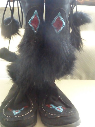Bottes noires ave fausse - noires,