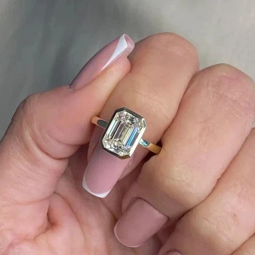 Bague diamant taille émeraude