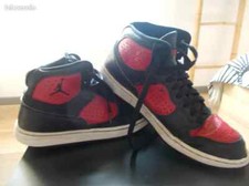 basket montante NIKE jordan low pro noire et rouge 41
