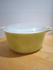 Pyrex Kitchen / Pyrex Green