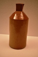 Antique Grès Encre Bouteille