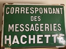 Plaque émaillée ancienne: Messageries Hachette