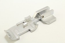 Original BERNINA - Machines Overlock - Standard- Pied de Biche Art Nr.