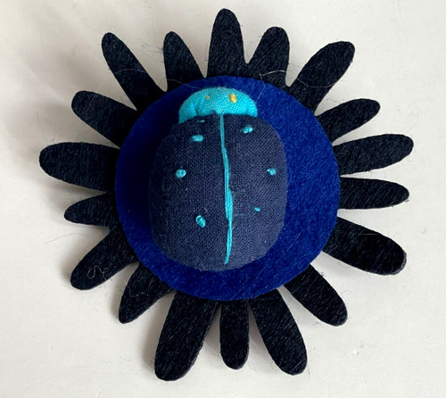 Superbe broche fleur - superbe,