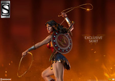 Wonder Woman Sideshow Exclusive Premium Format statue 1/4 scale limited to 2500