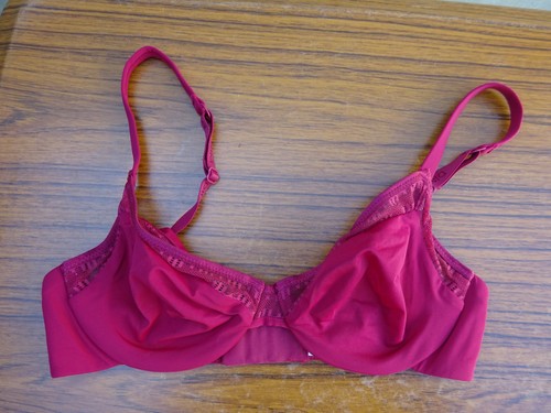 Soutien gorge armature rouge