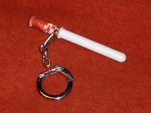 Porte clés key ring - porte-clés, matraque