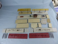 KIBRI MECCANO HORNBY JOUEF lot de quai pour décors train électrique