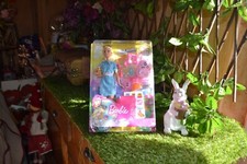 poupee barbie neuve avec les