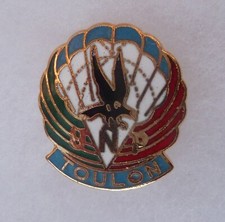 Pins Insigne UNP TOULON Union
