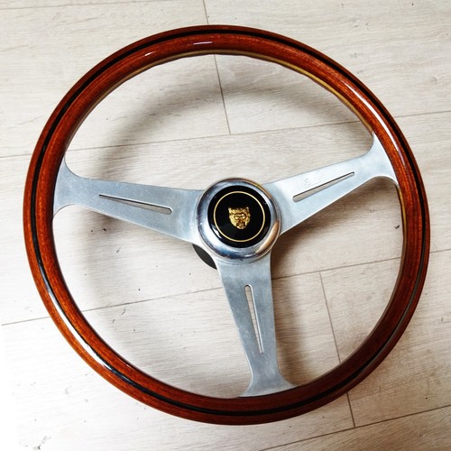 Superbe ensemble volant bois - ensemble,