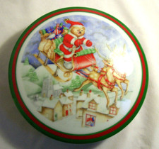 Boite BONBONNIERE porcelaine LIMOGES signée SAMIE traineau PERE NOEL nounours