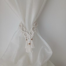 Attache rideau en macramé