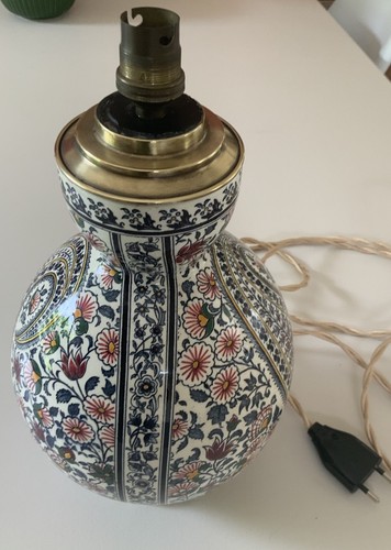 Ancienne lampe poser en - ancienne, à