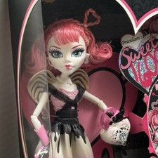 © 2011 Monster High🎂 Sweet