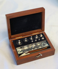 Série de poids de précision en laiton boîte en acajou