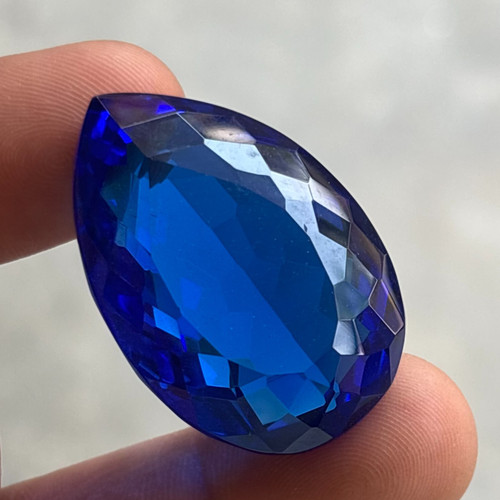 106 cts saphir bleu - saphir,
