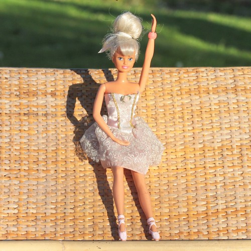 Poupée barbie ballerine - poupée,